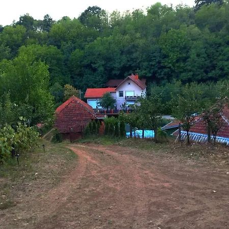 Kuca Denic Dom wakacyjny *